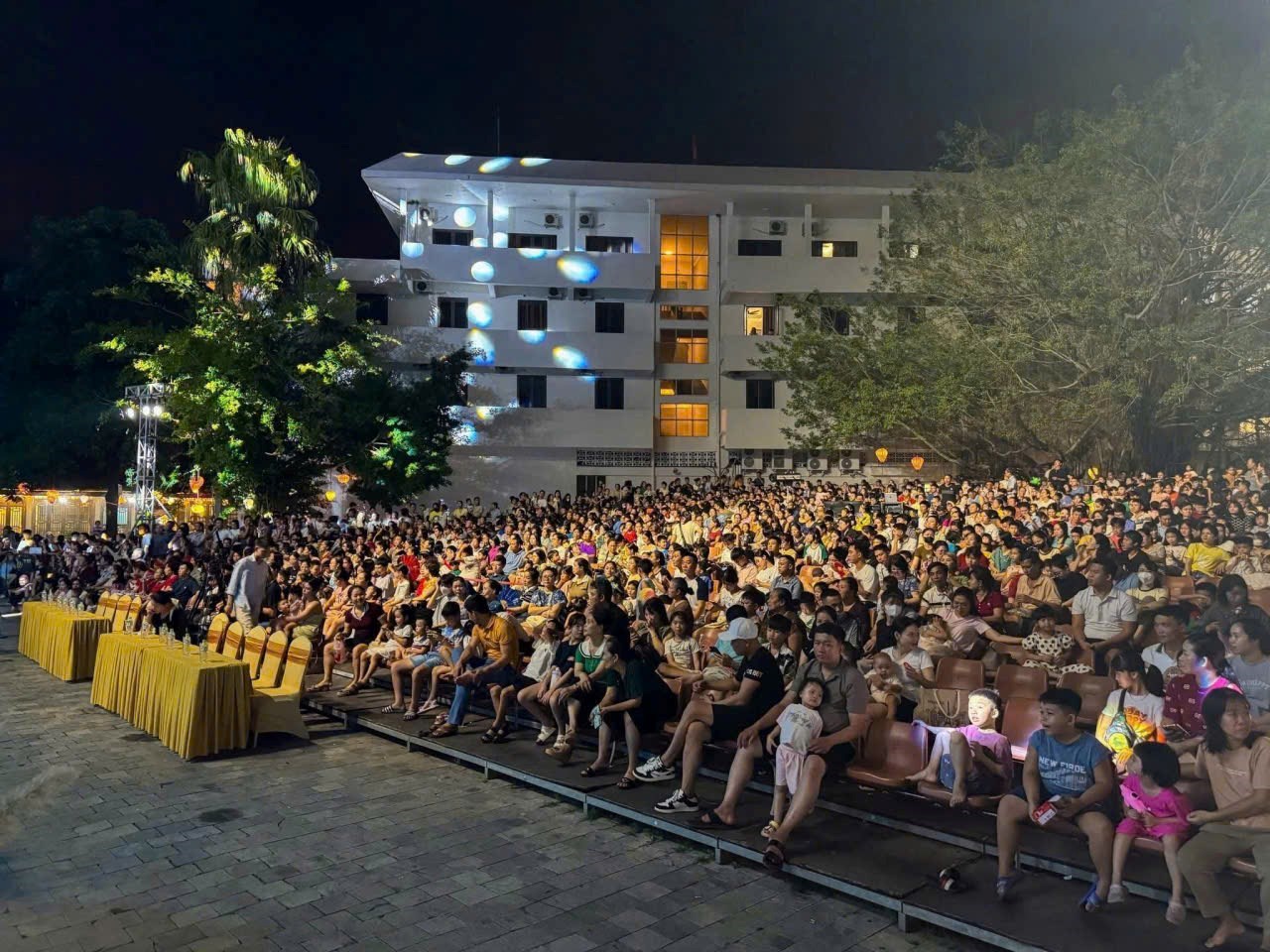 Vé Show thực cảnh Anh Hùng Cờ Lau