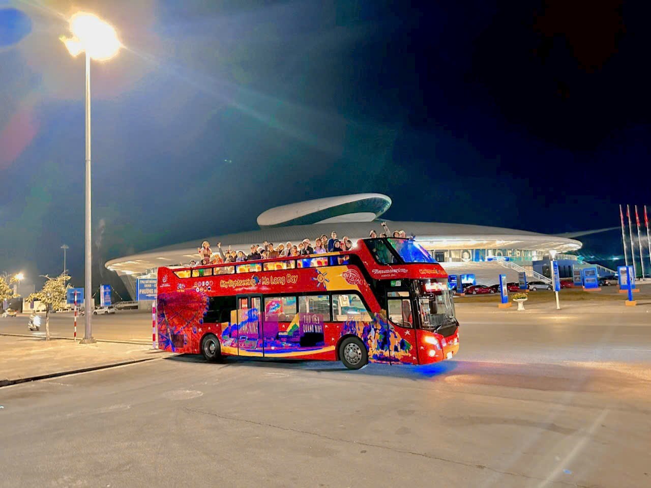 Bus 02 Tầng Vịnh Hạ Long - Vietnam Sightseeing