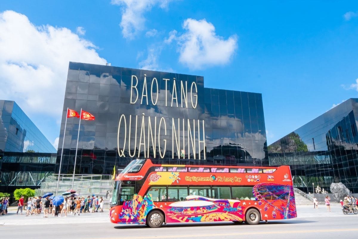 Bus 02 Tầng Vịnh Hạ Long - Vietnam Sightseeing
