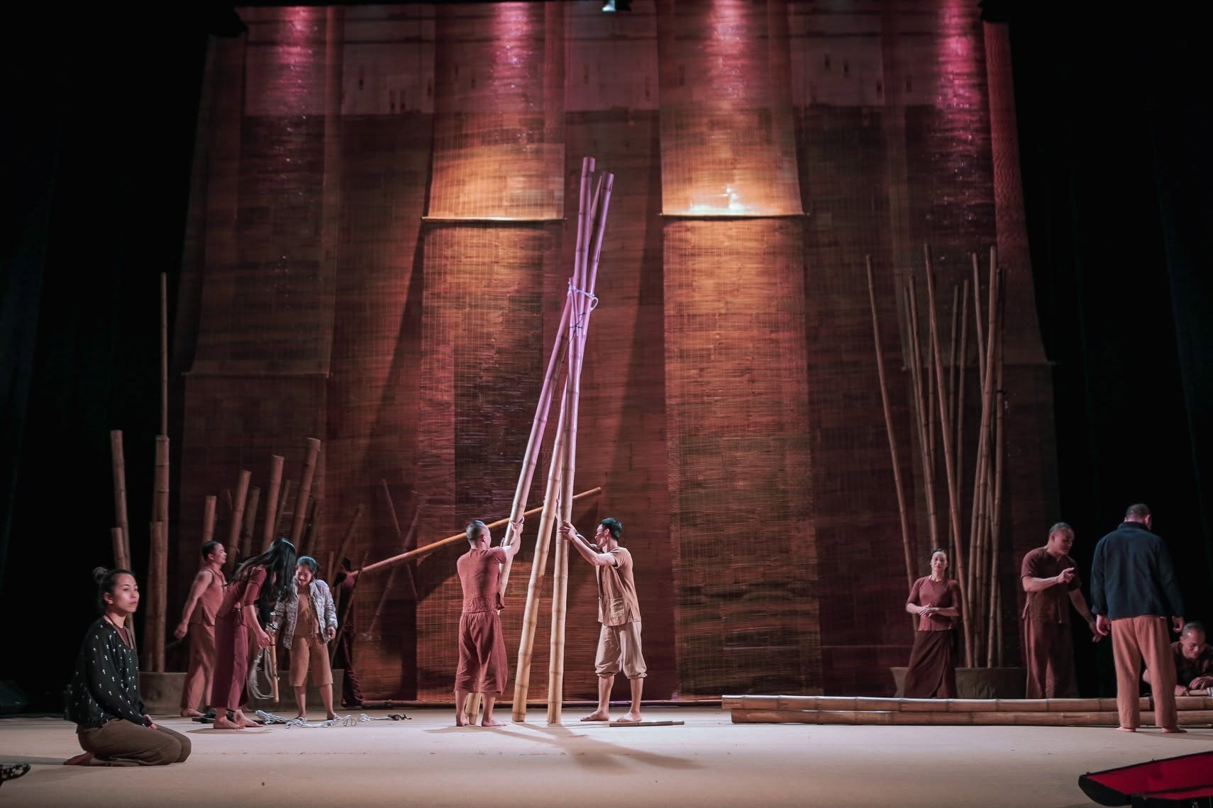 Làng Tôi Show