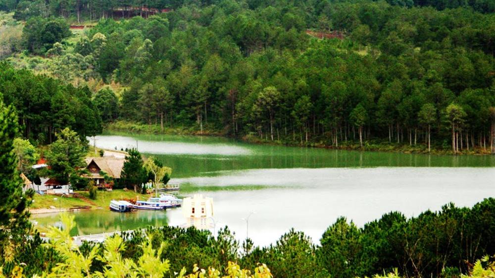 05. Hồ Tuyền Lâm