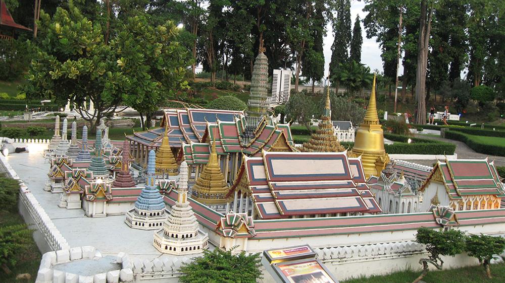 05. Mini Siam - 30 km từ núi Phật Vàng