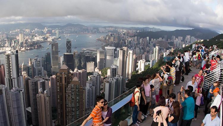 Combo Peak Tram - Sky Terrace 428 - Madame Tussauds - Trick Eye Museum giá rẻ