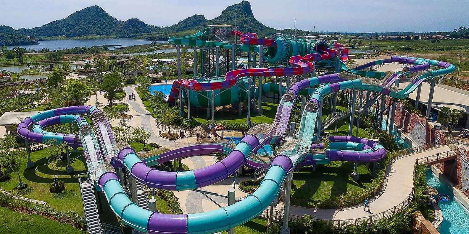 Tổ hợp trò chơi trượt nước cảm giác mạnh tại Ramayana Waterpark Pattaya