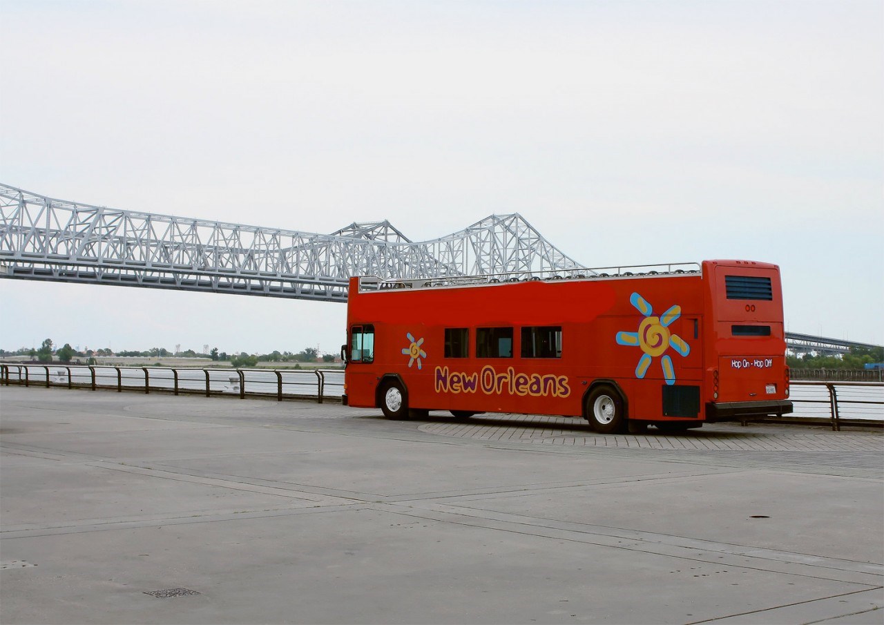 New Orleans Hop-on & Hop-off Bus