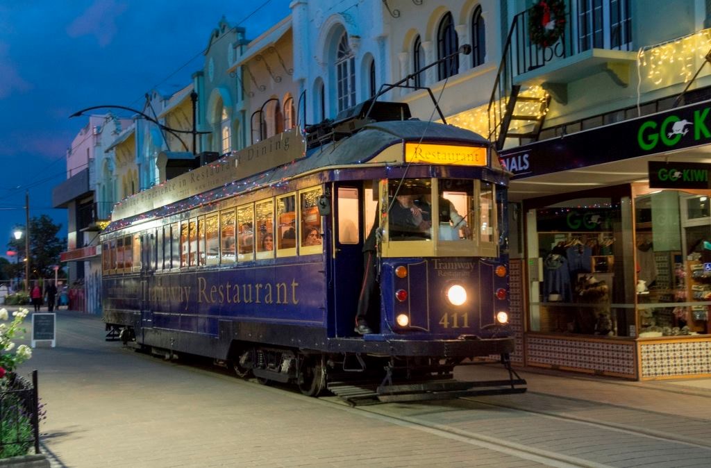 Ăn tối tại nhà hàng xe điện Christchurch 
