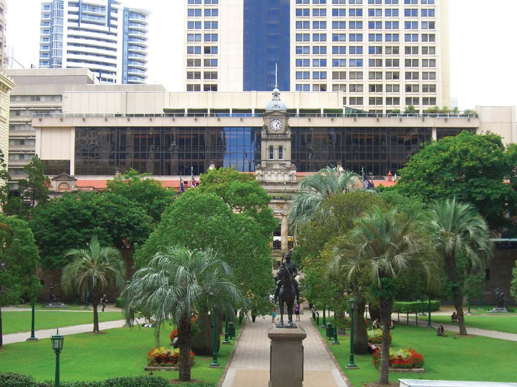 Brisbane Coach and Cruise Tour from the Gold Coast