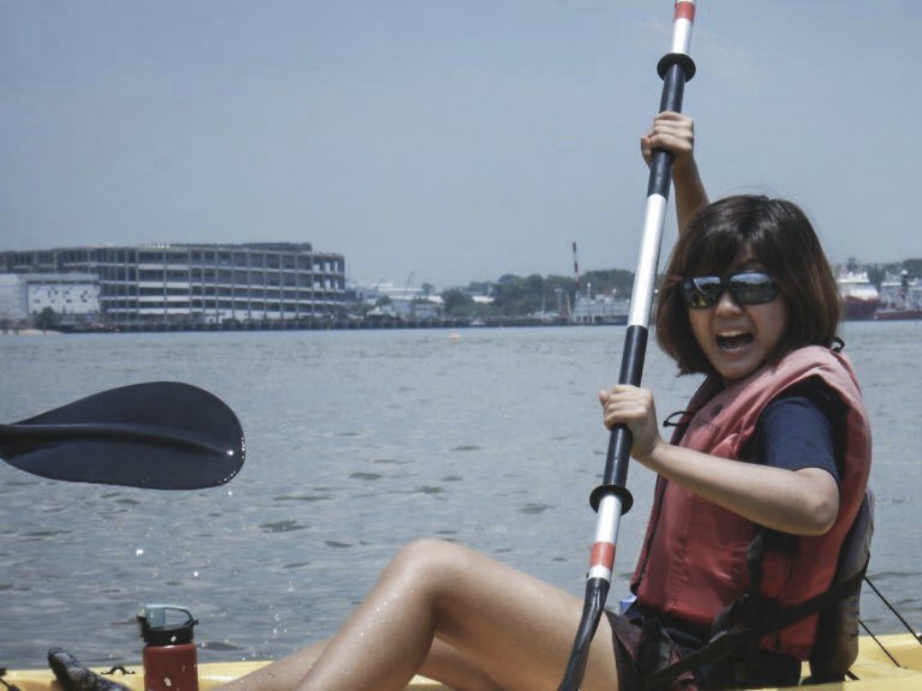 Chèo kayak ở đảo Ketam