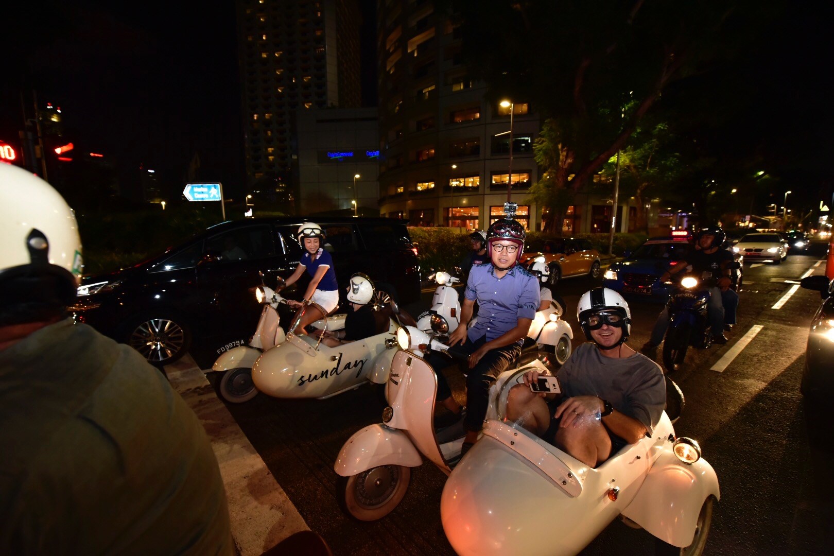 Chuyến xe đêm Singapore Sidecar