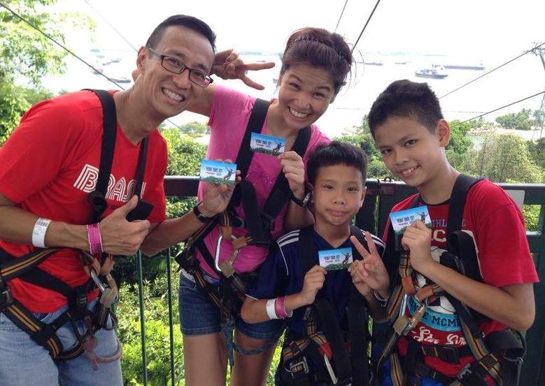 COMBO: MegaZip, MegaJump và MegaClimb + Bảo tàng Trick Eye Singapore