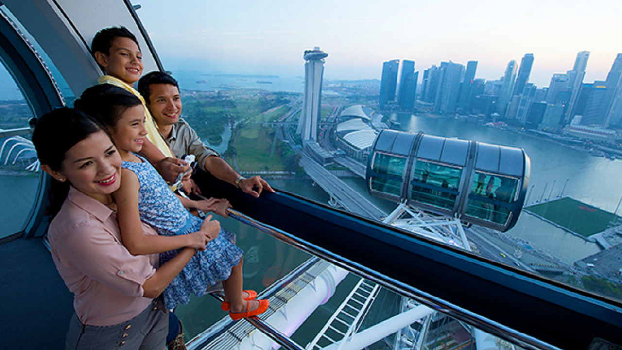 COMBO: The Original Singapore DUCKtour + Singapore Flyer