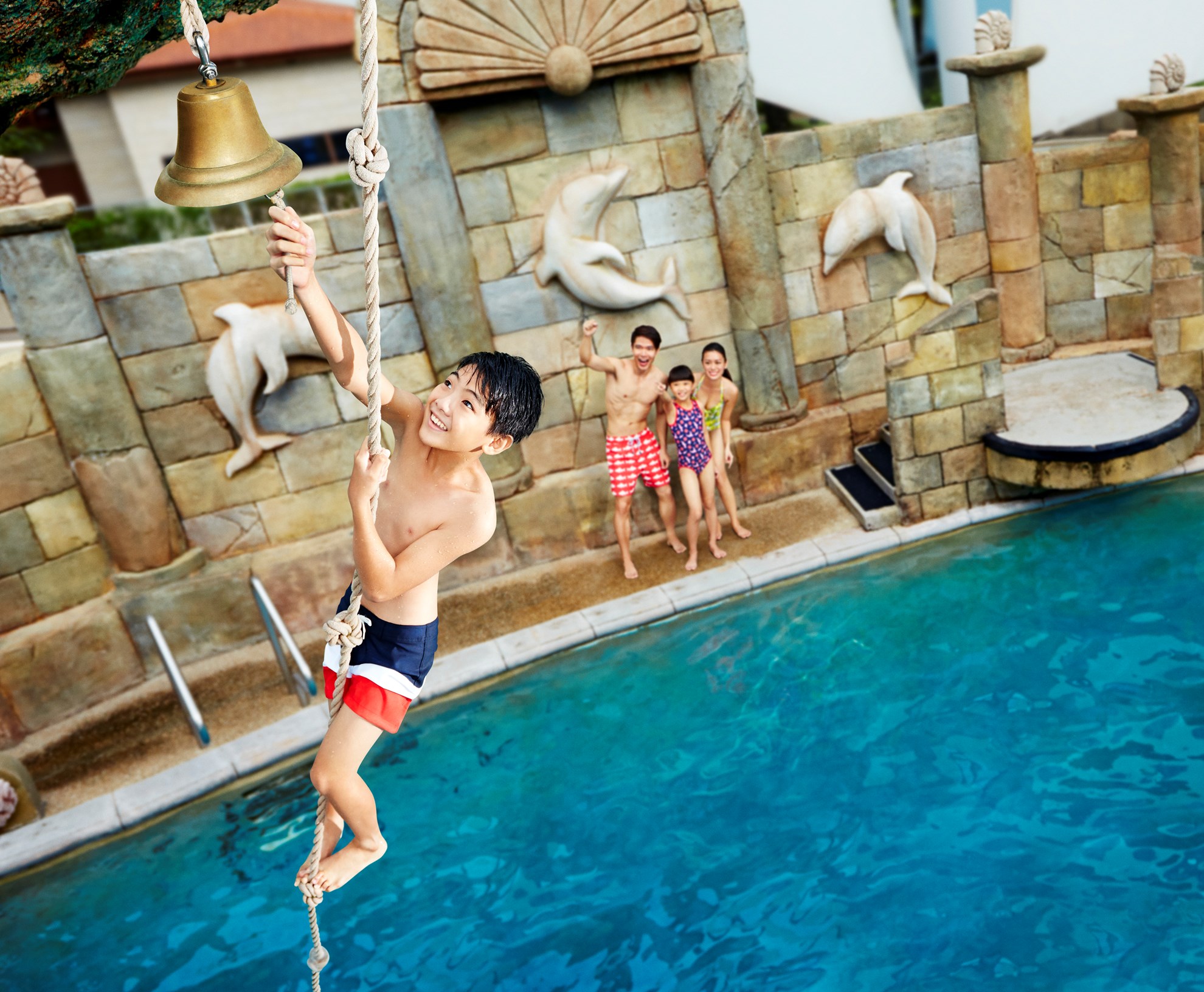 Combo: Vé  công viên nước Adventure Cove Waterpark™ + S.E.A. Aquarium™ - Vé vào cửa + Vé Skyline Luge Sentosa