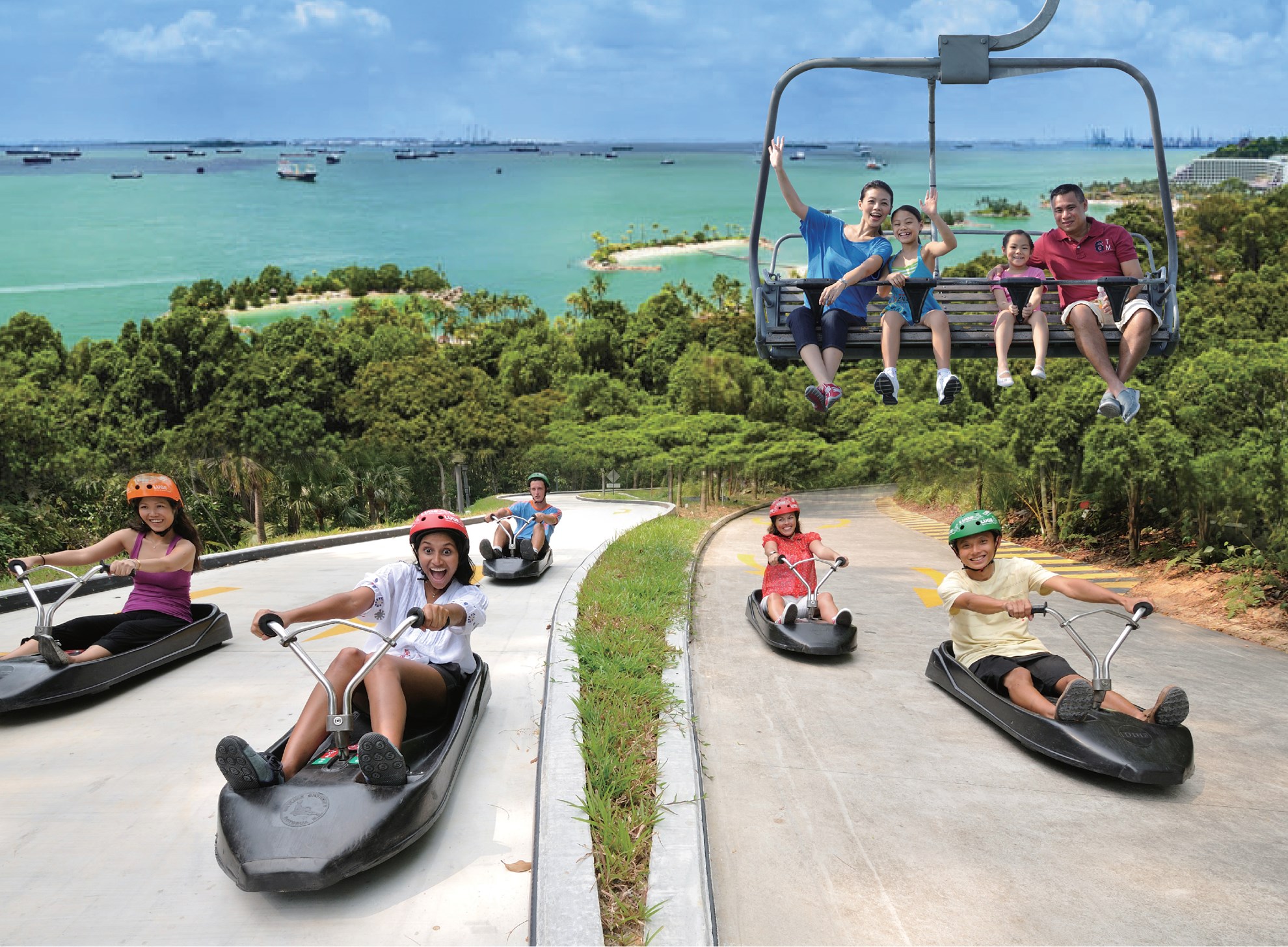 Combo: Vé  công viên nước Adventure Cove Waterpark™ + S.E.A. Aquarium™ - Vé vào cửa + Vé Skyline Luge Sentosa