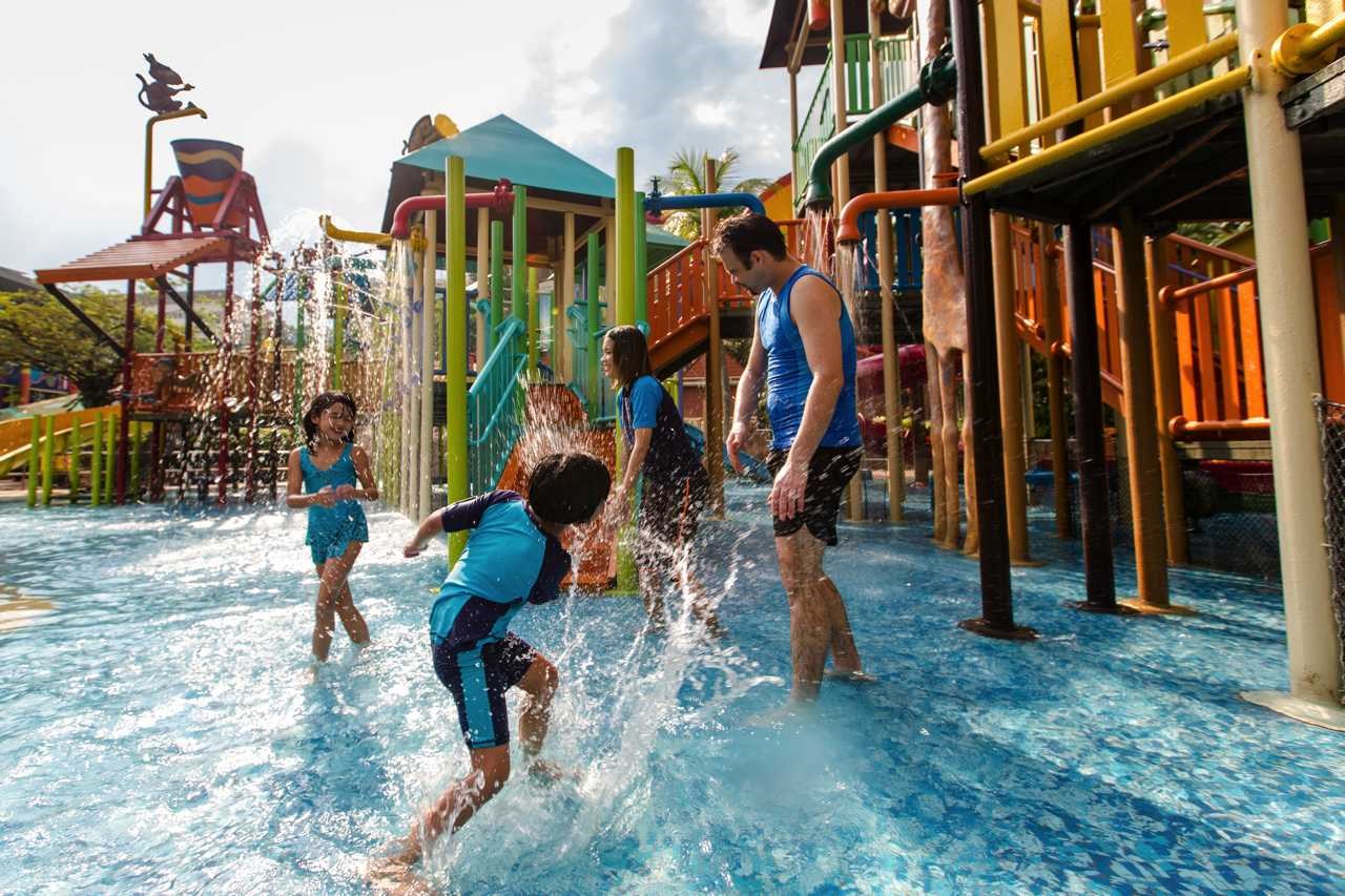 COMBO: Vé vào cửa Sunway Lagoon + Thẻ Quack Xpress Pass