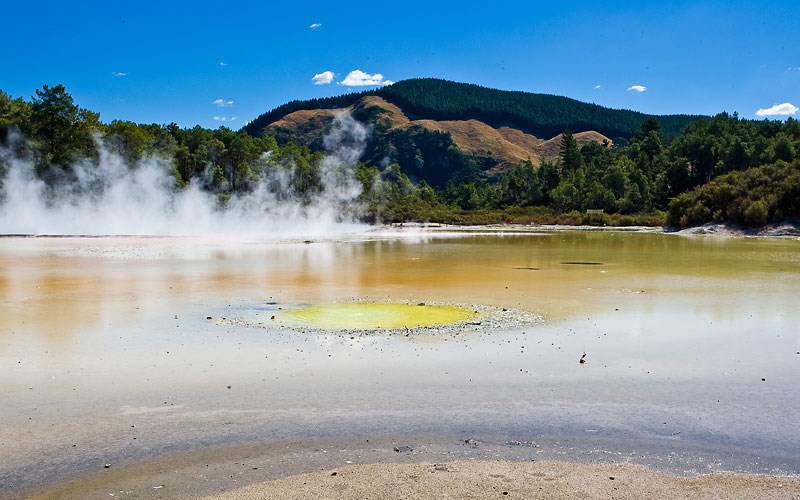 Half-day Geothermal Wonderland Tour