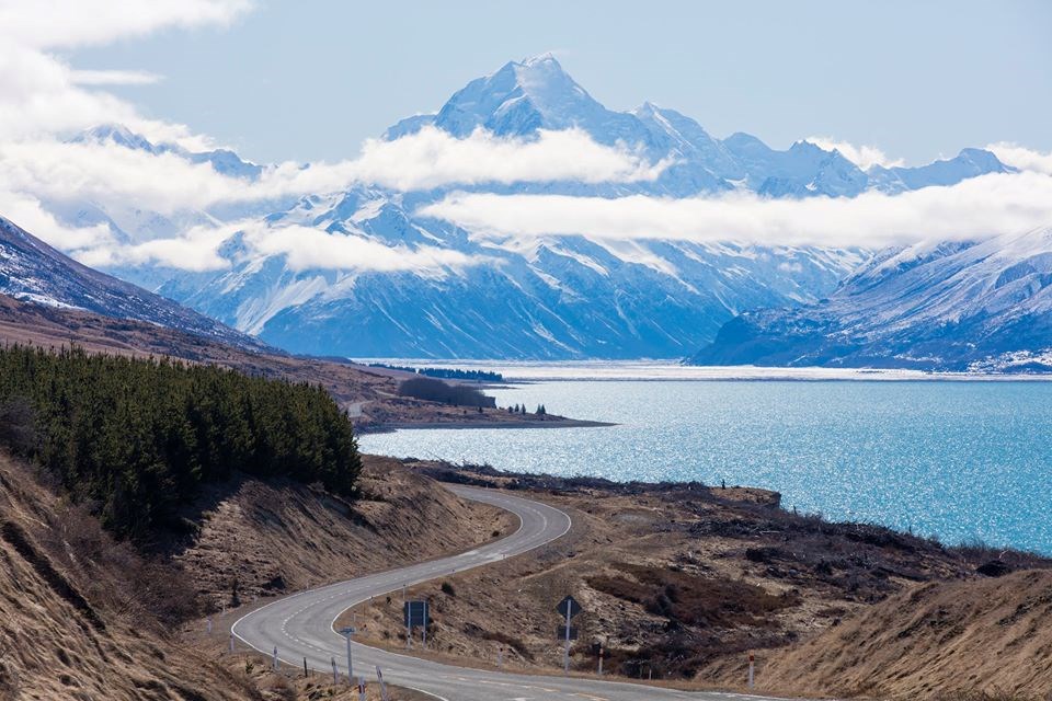 Tour ngắm cảnh từ Mount Cook đến Christchurch bằng xe Bus