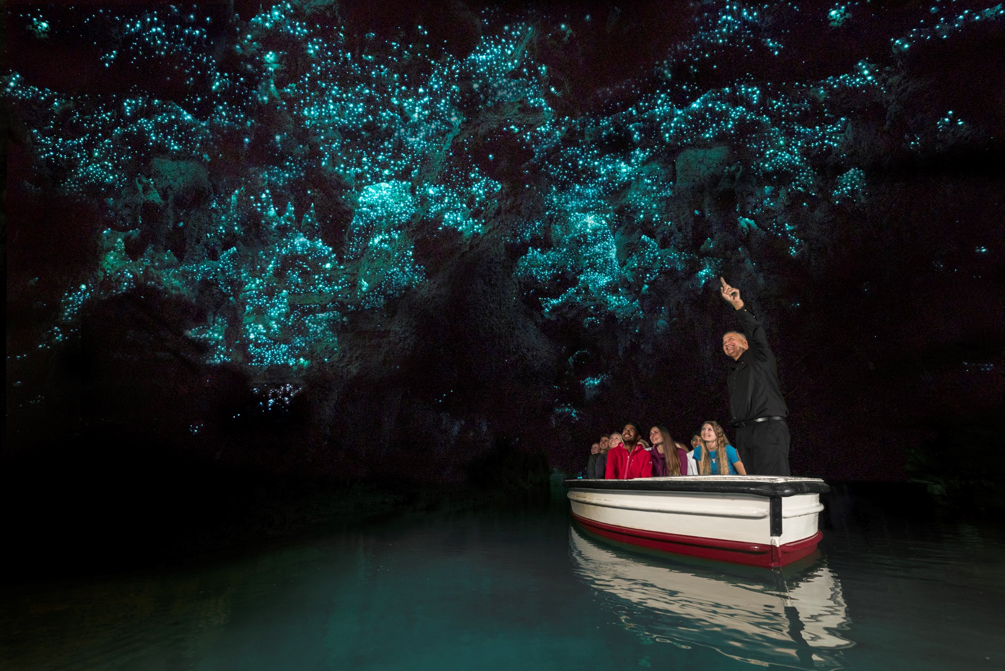 Tour tham quan hang Waitomo Glowworm, khởi hành từ Rotorua