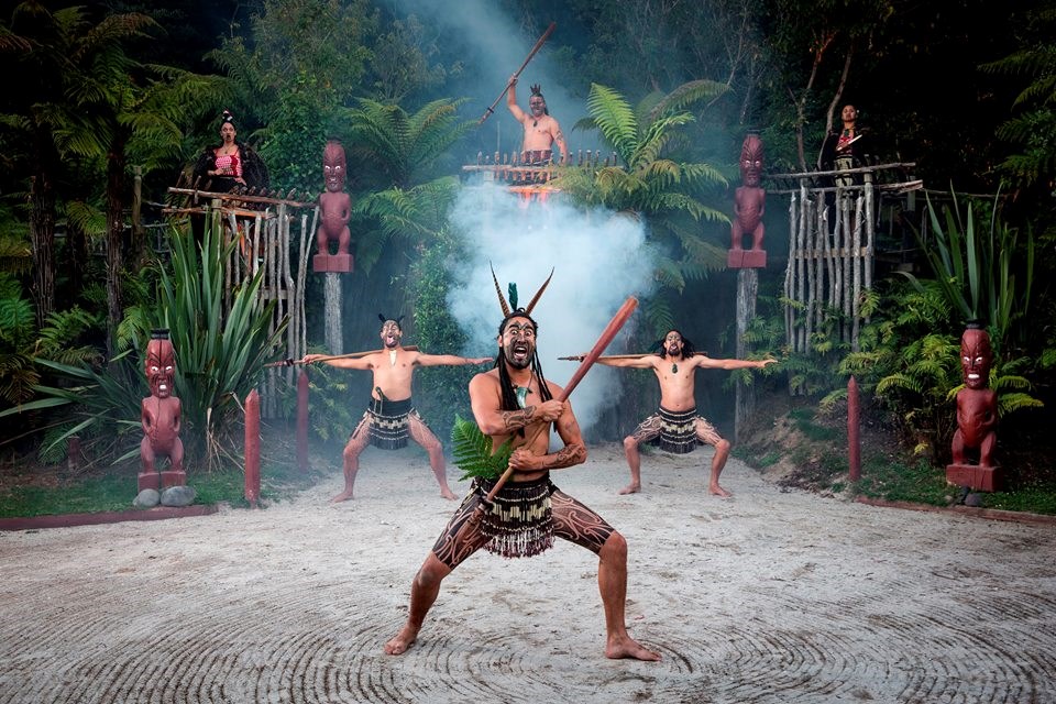 Tour tham quan làng Tamaki Māori