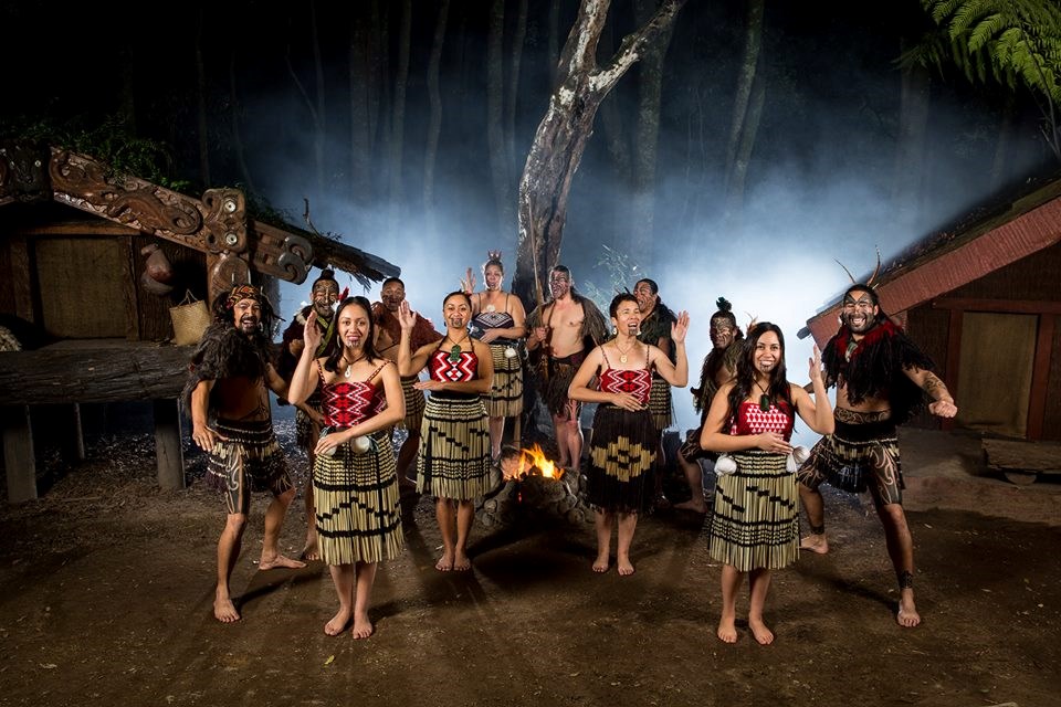 Tour tham quan làng Tamaki Māori