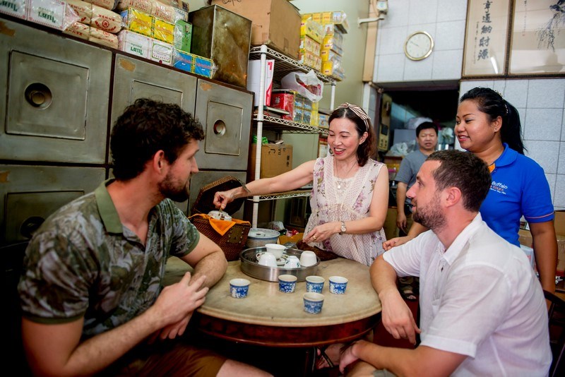 Tour trải nghiệm ẩm thực tại Chinatown Singapore