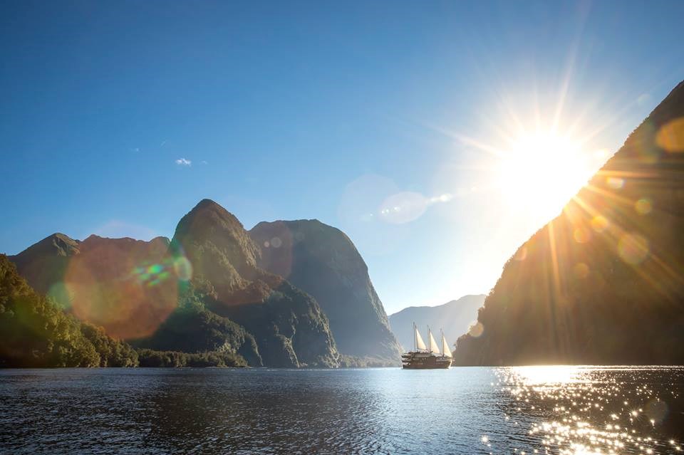TSS Earnslaw Cruise to Walter Peak Farm with Barbecue Lunch