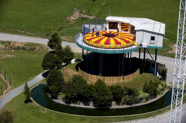Velocity Valley - Freefall Xtreme (Bay lơ lửng trong cột gió khổng lồ)
